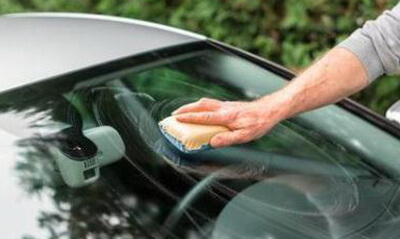WINDSHIELD CLEANER FEATURES & BENEFITS